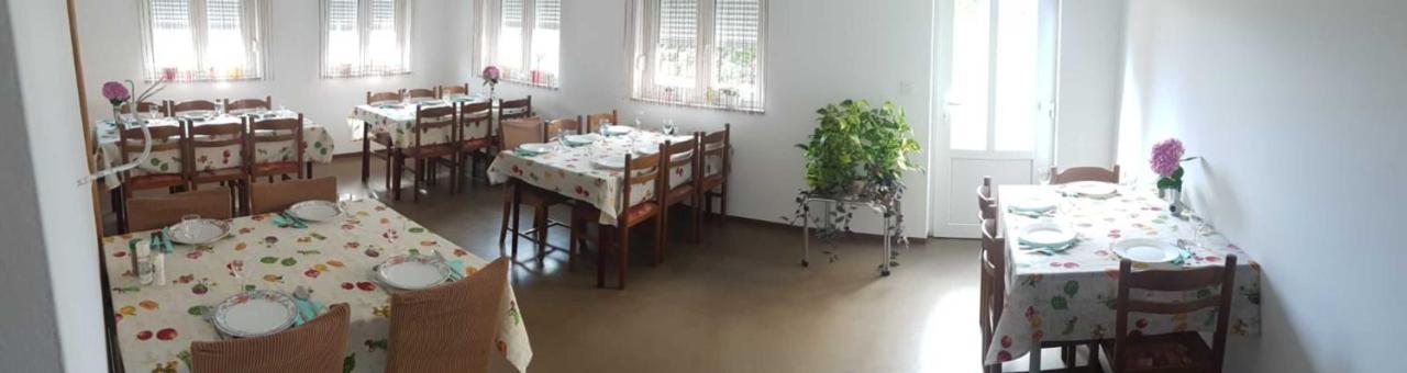 Sobe Mrak Acomodação com café da manhã Bjelovar Exterior foto