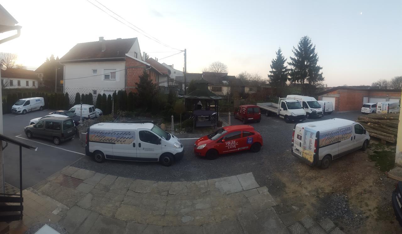 Sobe Mrak Acomodação com café da manhã Bjelovar Exterior foto